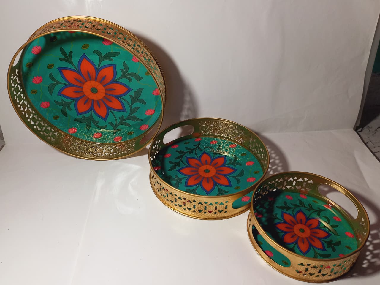 Decorative Treys